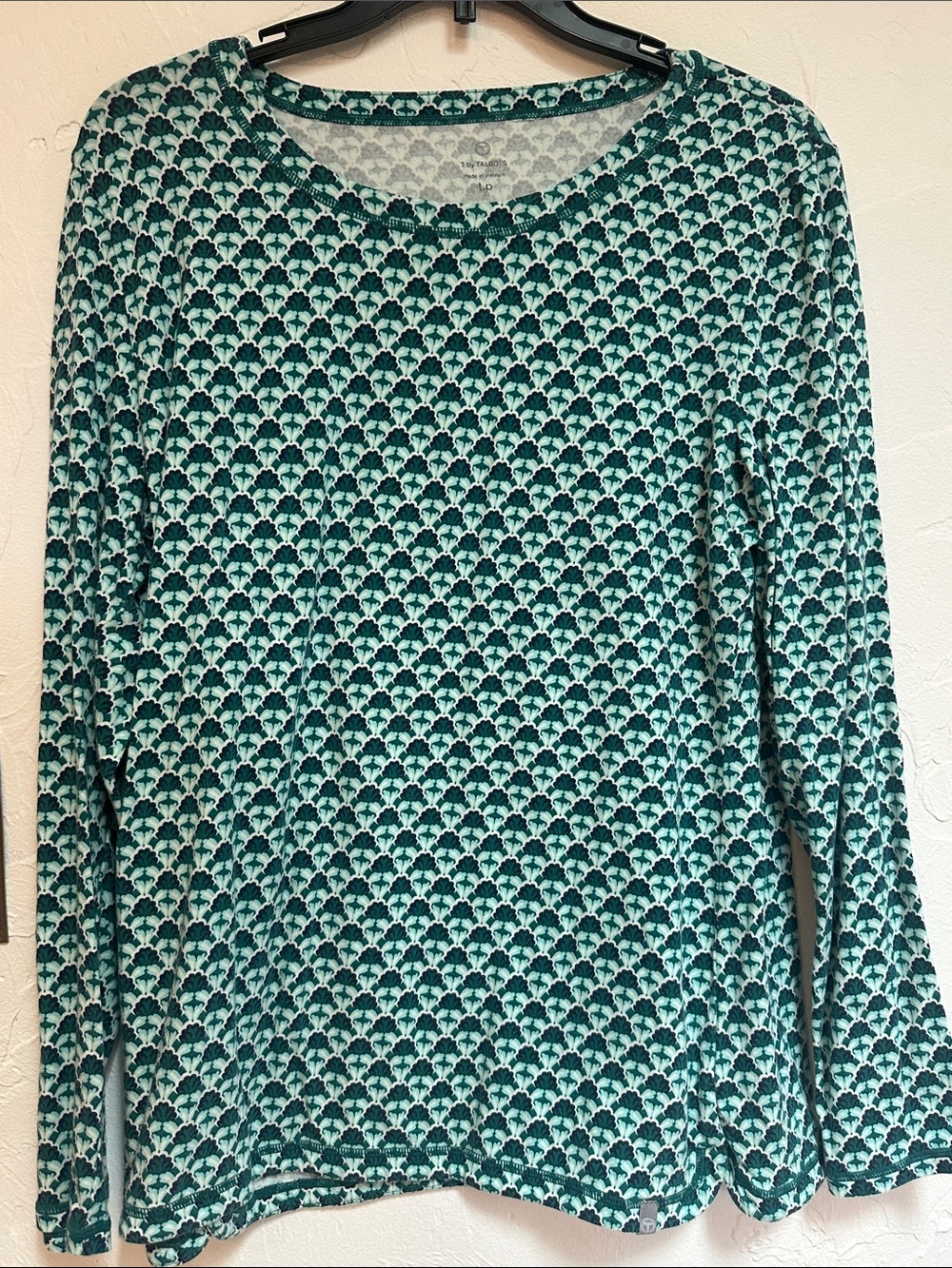 Talbots Teal and White Long Sleeve Geometric Print Tee